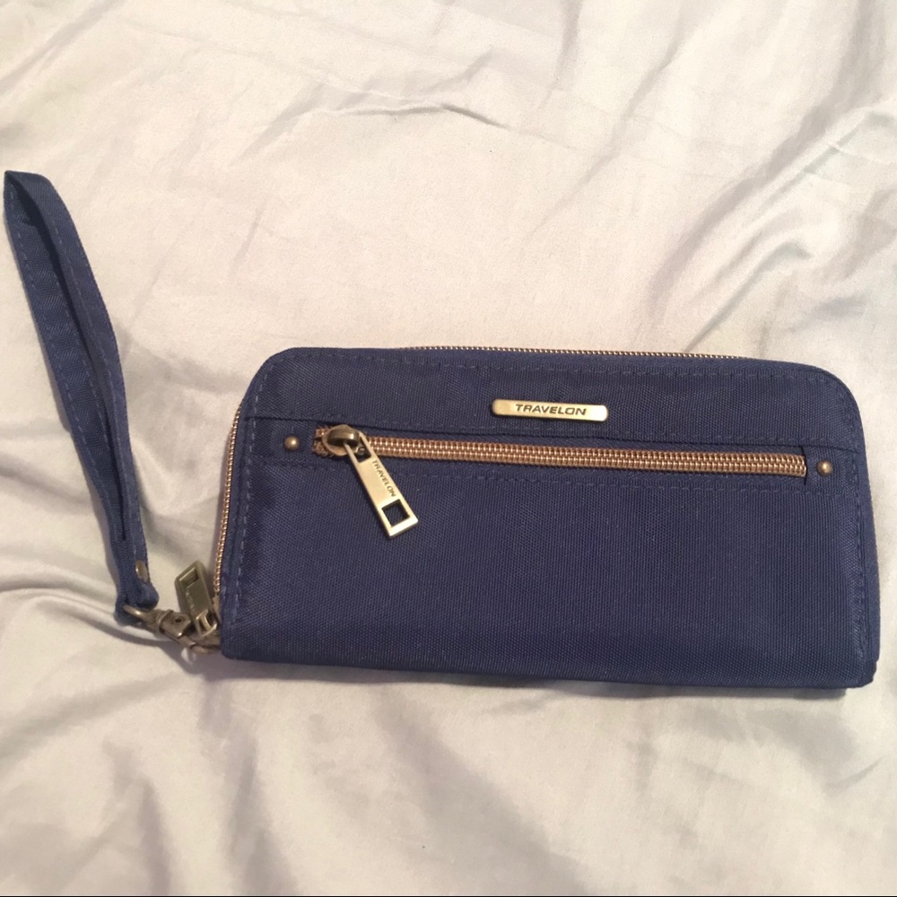 Travelon RFID Blocking Wallet